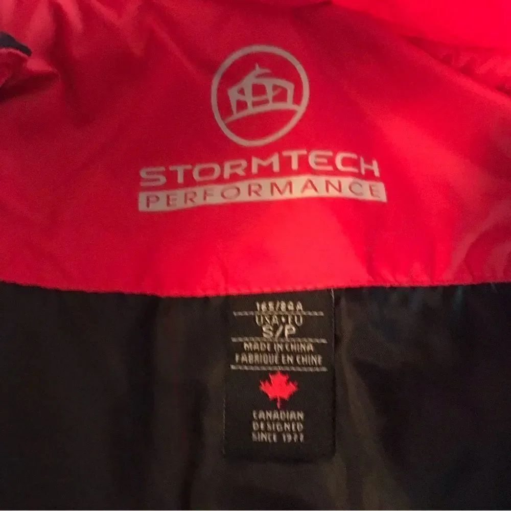 Stormtech vest - Picture 5 of 7